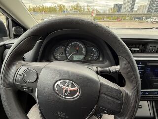 Toyota Auris 1.6 97kW