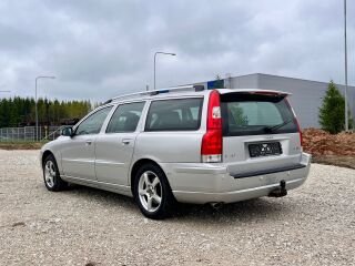 Volvo V70 2.4 R5 D5 136kW