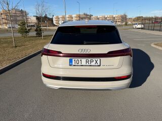 Audi e-tron 55 S-Line Quattro 300kW