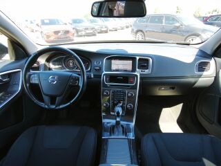 Volvo V60 D4 AWD FACELIFT 2.4 120kW