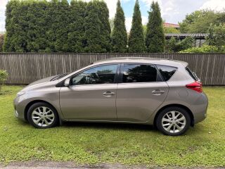 Toyota Auris 1.6 97kW