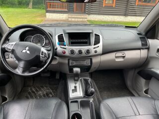 Mitsubishi L200 Double Cab 4WD 2.5 DI-D 131kW