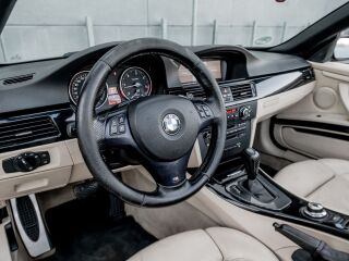 BMW 330 M-pak 3.0 R6 170kW