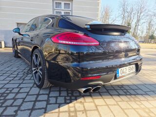 Porsche Panamera 4S 3.0 309кВ