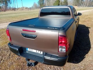 Toyota Hilux 2.4 110кВ