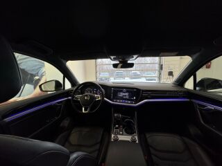 Volkswagen Touareg R-line 3.0 V6 170kW
