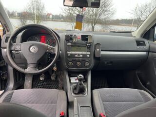 Volkswagen Jetta 1.6 85кВ