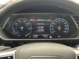 Audi e-tron advanced 50 quattro 230kW 158kW