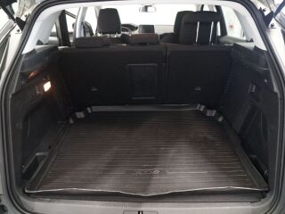 Peugeot 3008 Pure ATM 1.2 96kW