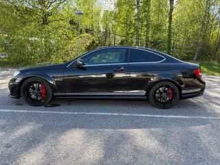 Mercedes-Benz C 63 AMG EDITION 507 6.2 373kW