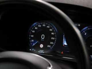 Volvo V90 Cross Country 2.0 140kW