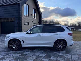 BMW X5 3.0 210кВ