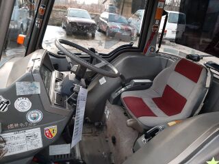 Iseki TG 30 Cabin frontaallaaduriga
