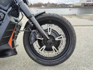 Harley-Davidson VRSCDX Night Rod Special V2 92kW