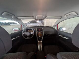 Toyota Auris 1.3 73кВ