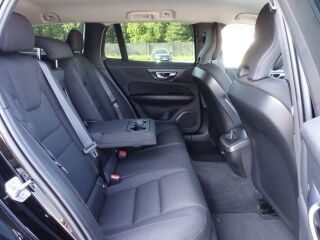 Volvo V60 Momentum EU6 2.0 R4 D4 TDI 140kW