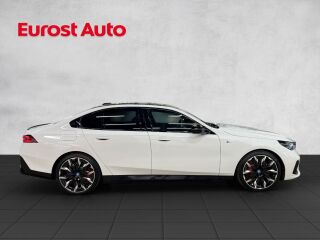 BMW i5 M60 xDrive M-Sportpakett Pro 442kW