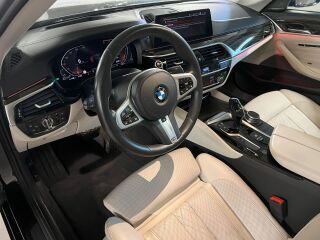 BMW 530 Luxury Line 3.0 R6 195kW