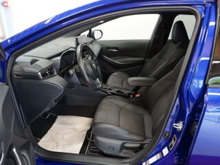 Toyota Corolla Active Plus 1.8 72кВ