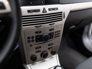 Opel Astra Comfortline 1.6 85кВ