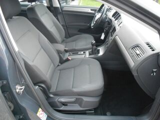 Volkswagen Golf Comfortline 1.2 77кВ