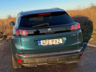 Peugeot 3008 GT Hybrid4 1.6 147кВ