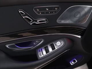 Mercedes-Benz Mercedes-Maybach 560 4Matic 4.0 V8 345kW