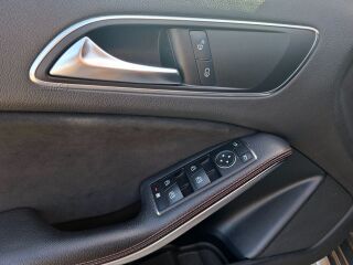 Mercedes-Benz A 180 AMG 1.6 90kW
