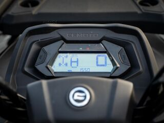 CFMOTO CFORCE 520 L 4 takti 27kW