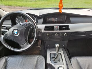 BMW 525 2.5 r6 130kW