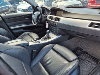 BMW 330 3.0 R6 i 190kW