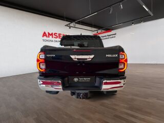 Toyota Hilux Legend 2.8 150кВ