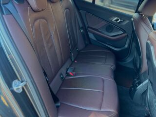 BMW 116 M-Pakett Shadow Line 1.5 80кВ