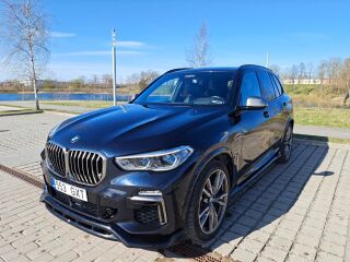 BMW X5 M50I 4.4 V8 390kW