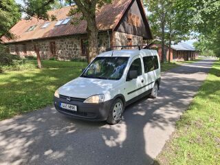 Opel Combo 1.6 69кВ