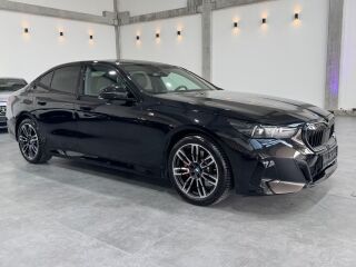 BMW 520 M-Sportpaket Pro/ ICONIC Glow 2.0 140kW