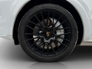 Porsche Cayenne Turbo 4.0 404кВ
