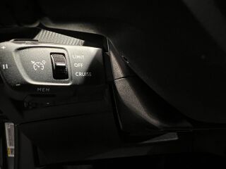 Peugeot 2008 Allure PureTech 130 AT8 1.2 96kW