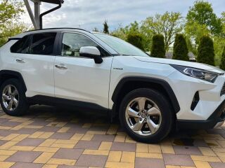 Toyota RAV4 2.5 131kW