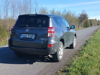 Toyota RAV4 2.2 110kW