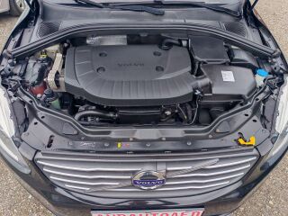 Volvo XC60 BLACK EDITION EURO6 2.4 D5 140kW