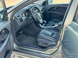 Volvo V70 Summum Family Edition 2.4 R5 D3 100kW