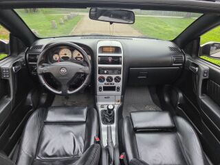 Opel Astra Bertone 1.8 92kW