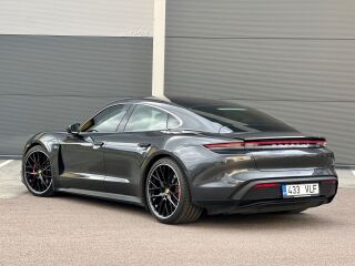 Porsche Taycan 4S Performance Battery Plus 420kW