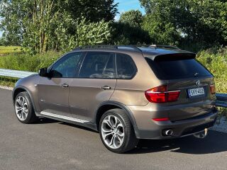 BMW X5 3.0 225кВ