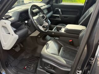 Land Rover Defender 110 X-Dynamic SE 3.0 221kW