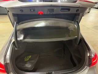 Mercedes-Benz A 250 e EQ Hybrid 1.3 160кВ