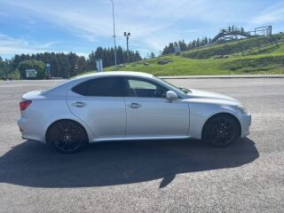 Lexus IS 250 2.5 153kW