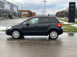 Suzuki SX4 Laxery edition 1.5 R4 16v 82kW