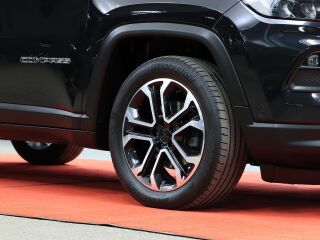 Jeep Compass 1.3 110кВ